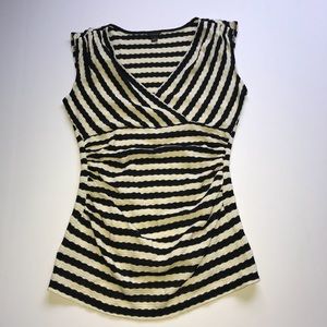 Ann Taylor v Neck striped top with ruching on side